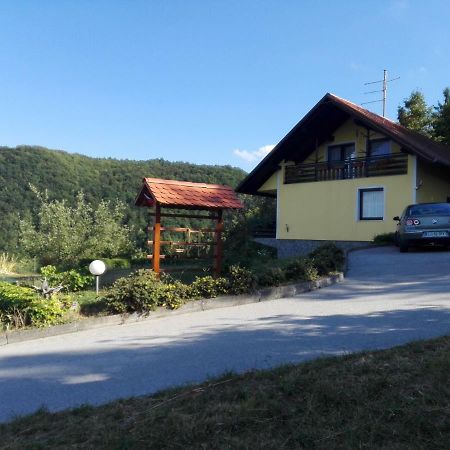 فيلا Getaway "At The Three Lights" Sevnica المظهر الخارجي الصورة